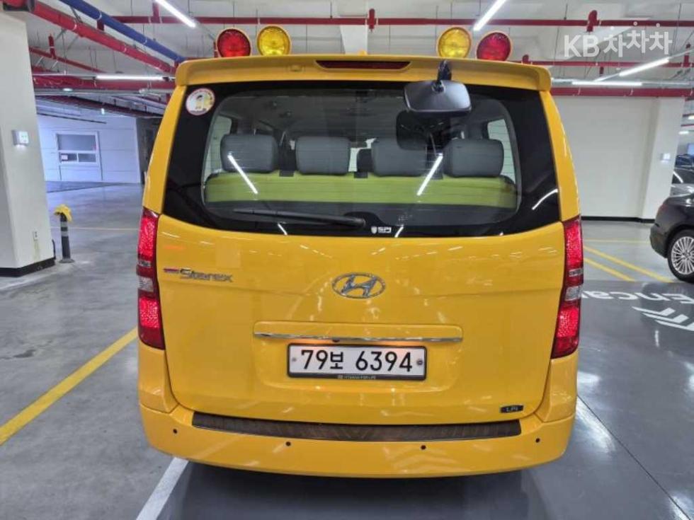 Hyundai Starex — miniaturë 3
