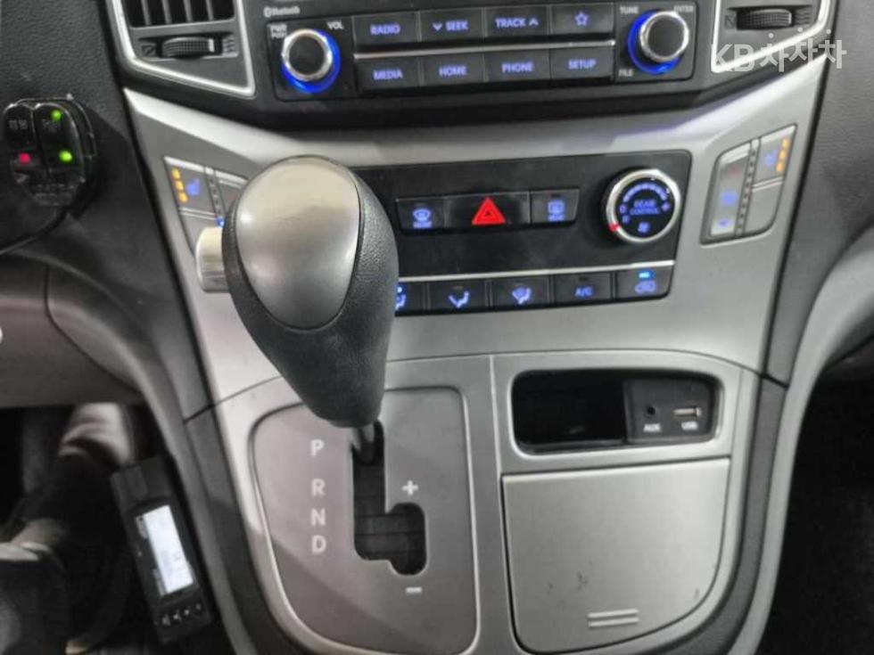 Hyundai Starex — miniaturë 13