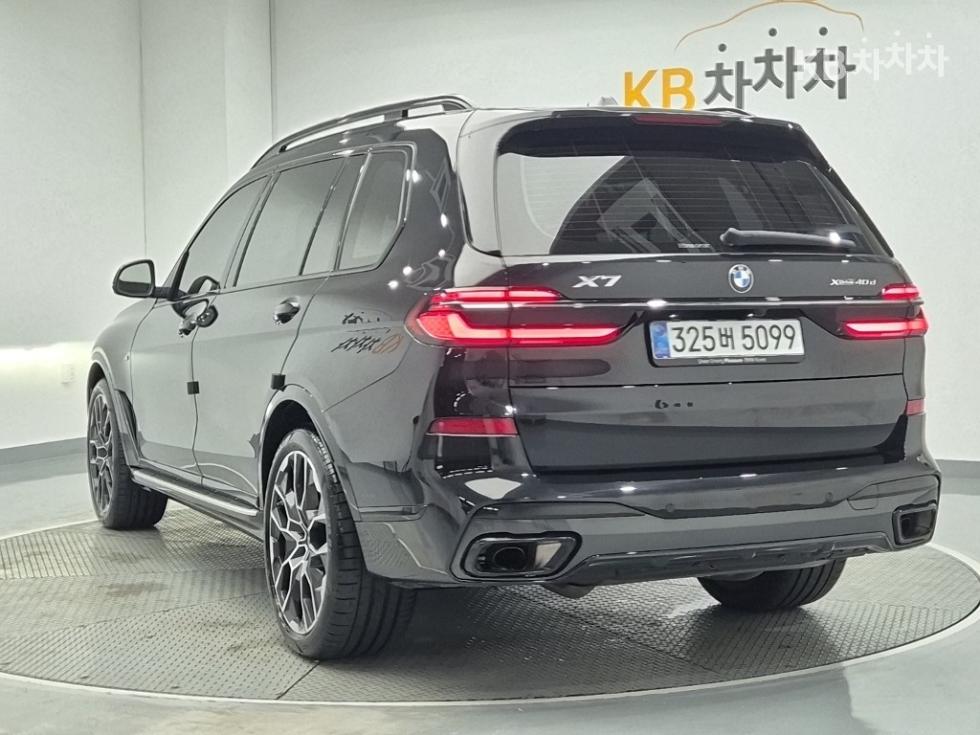 BMW X7 — miniaturë 2