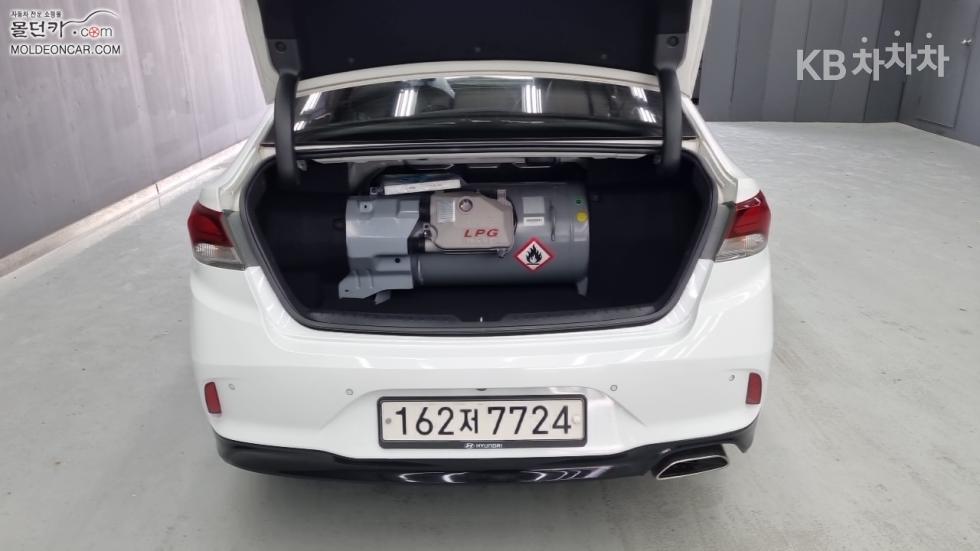 Hyundai Sonata — miniaturë 18
