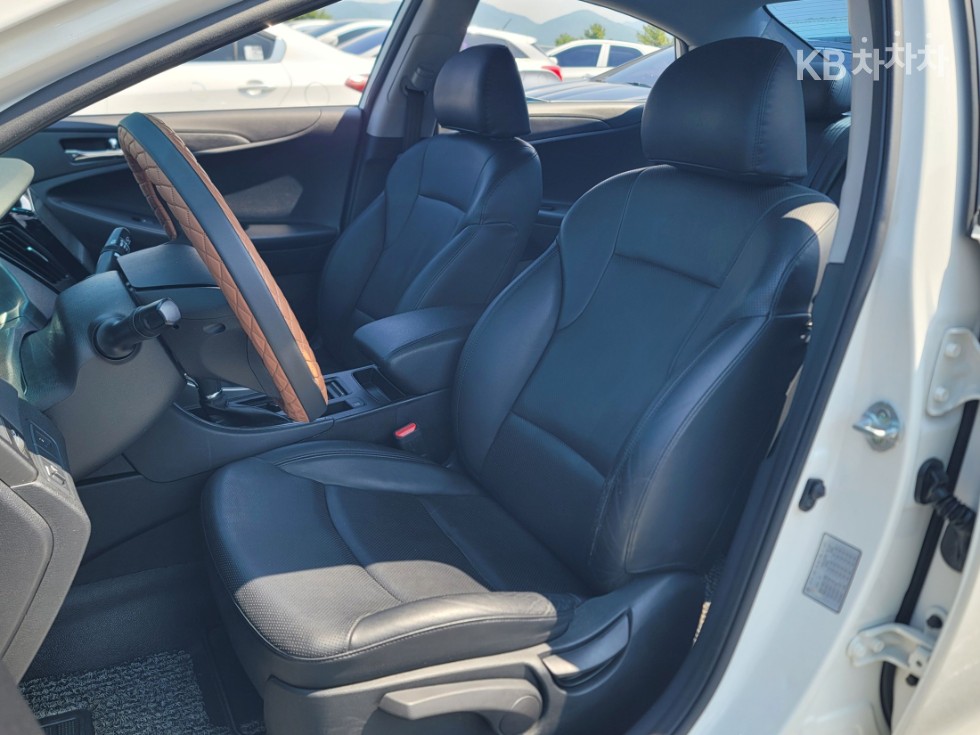 Hyundai Sonata — miniaturë 14