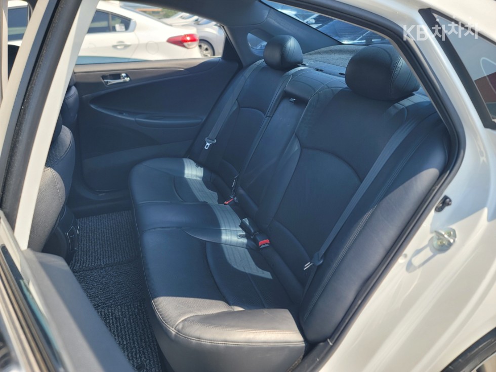 Hyundai Sonata — miniaturë 15