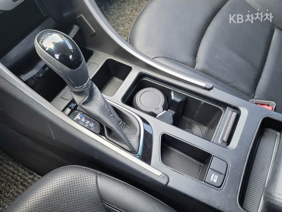 Hyundai Sonata — miniaturë 18