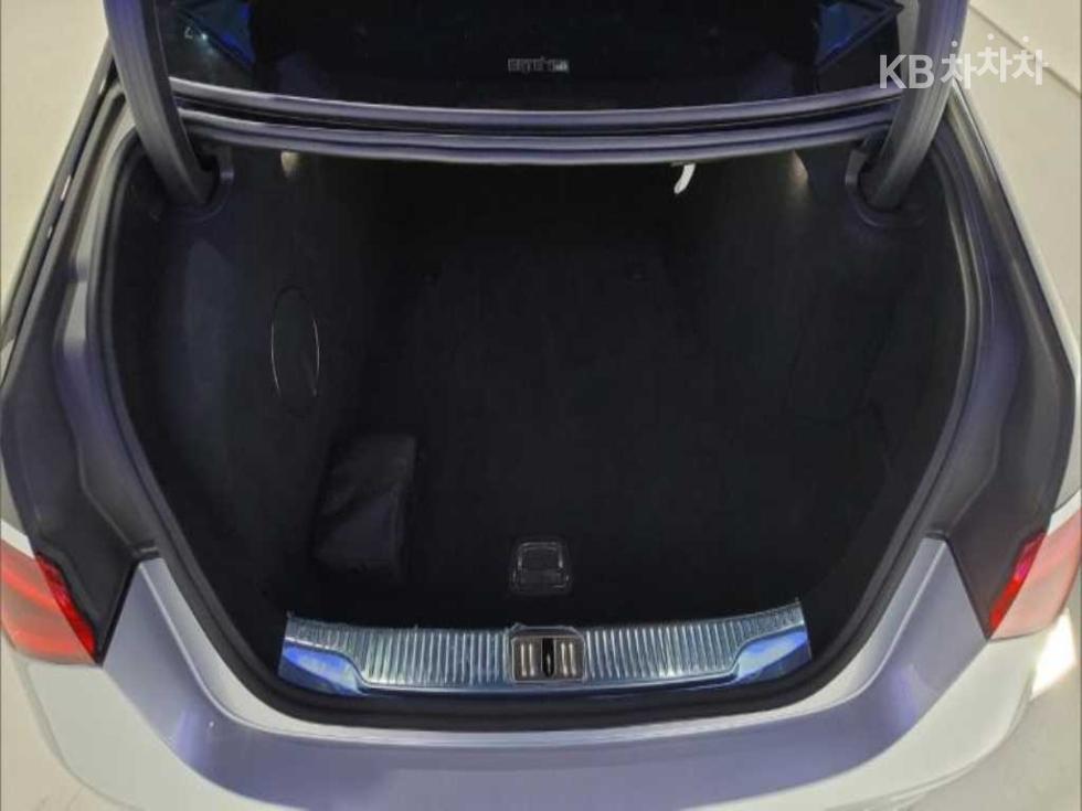 Mercedes-Benz S-klasse — miniaturë 20