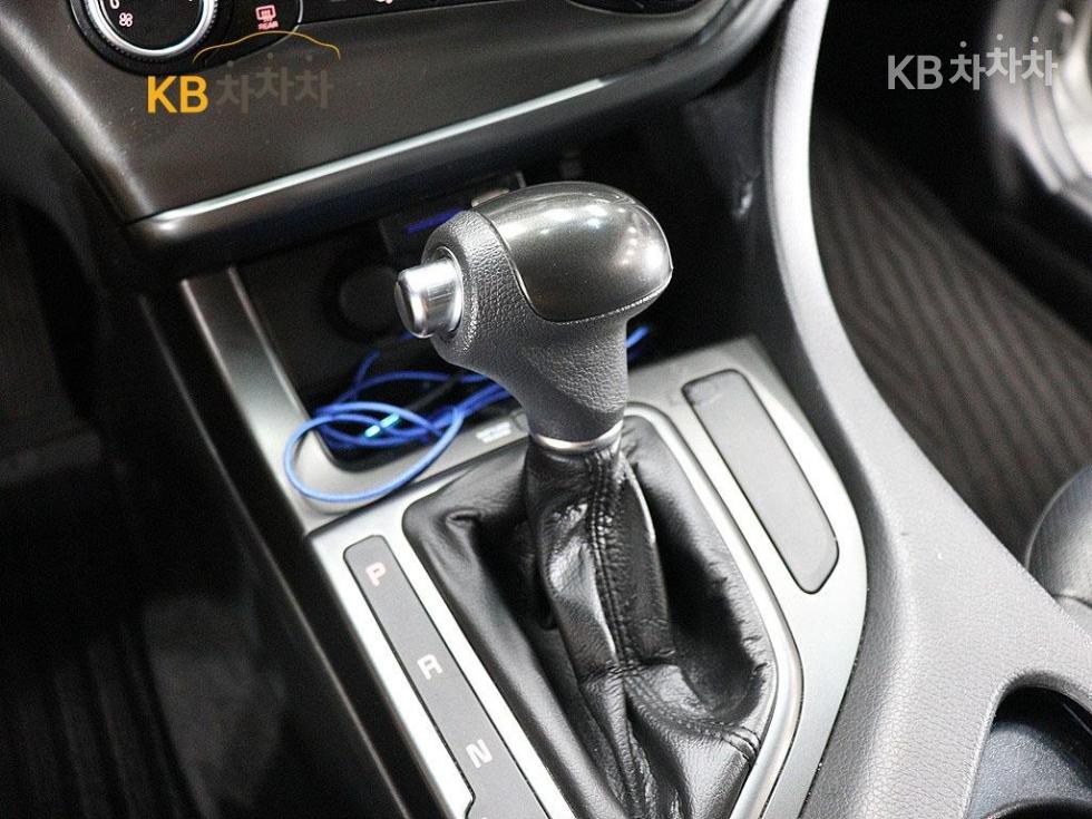 Kia K5 — miniaturë 8