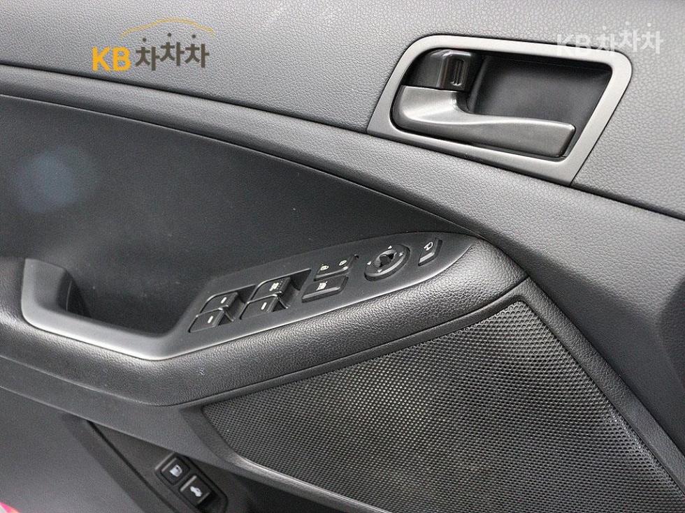 Kia K5 — miniaturë 14