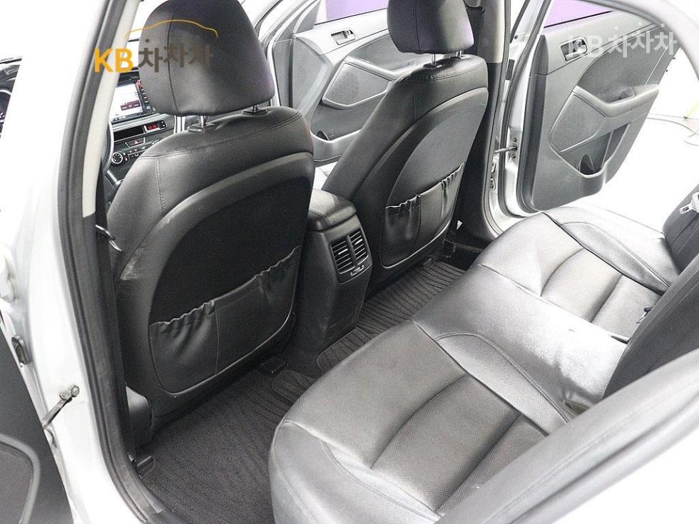 Kia K5 — miniaturë 17
