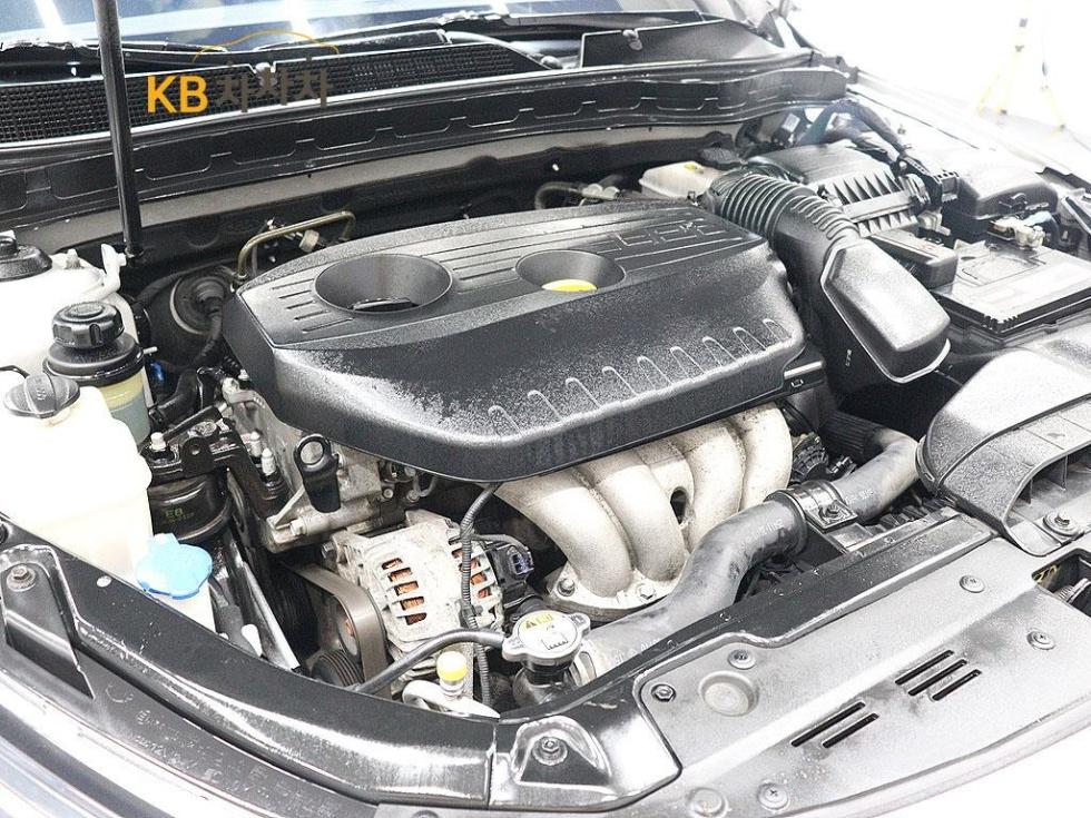 Kia K5 — miniaturë 19