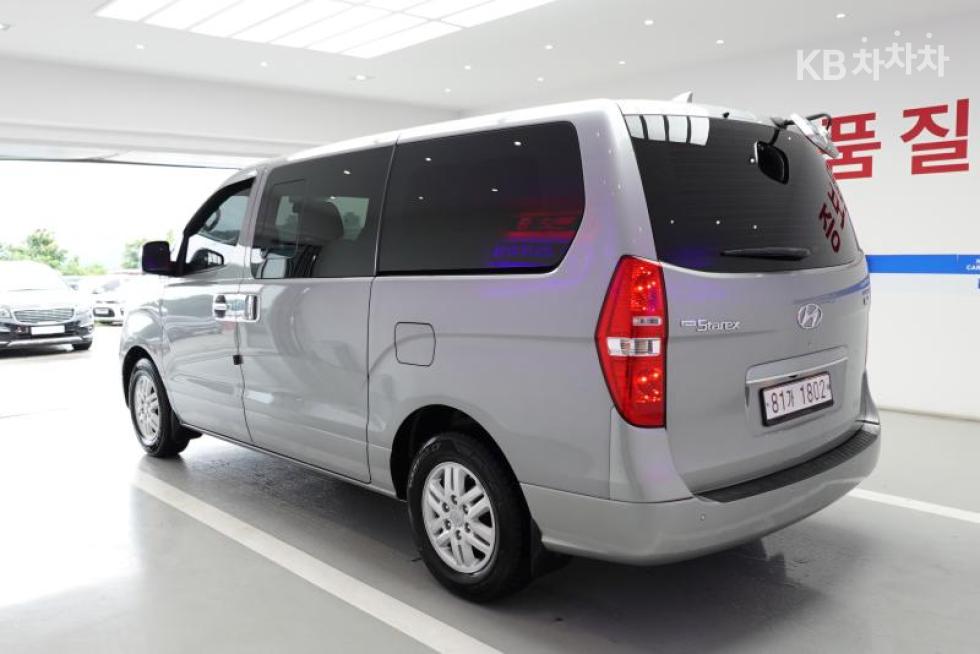 Hyundai Starex — miniaturë 4