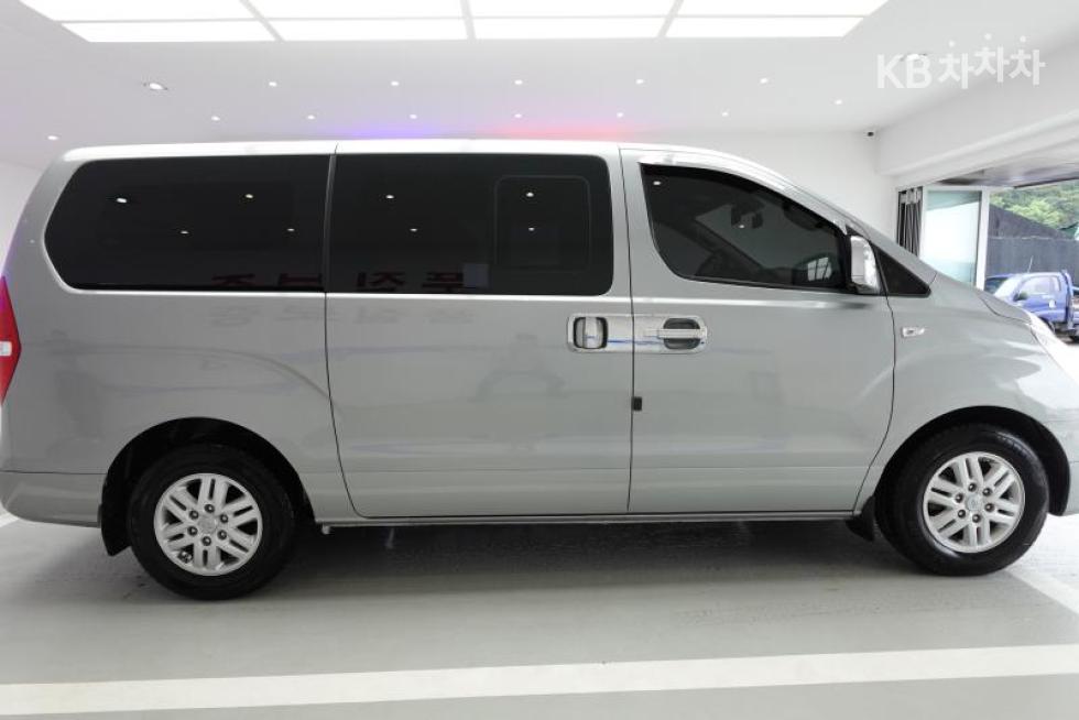 Hyundai Starex — miniaturë 7