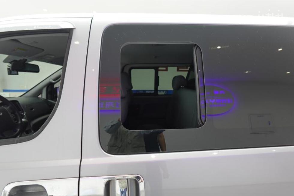 Hyundai Starex — miniaturë 20
