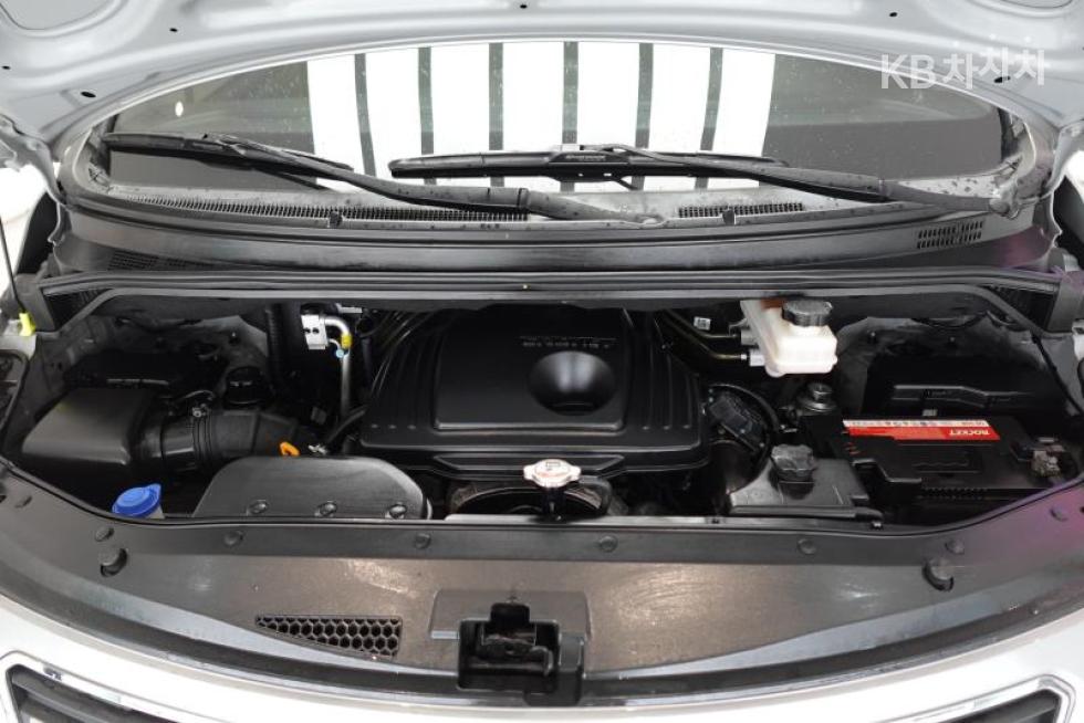 Hyundai Starex — miniaturë 24