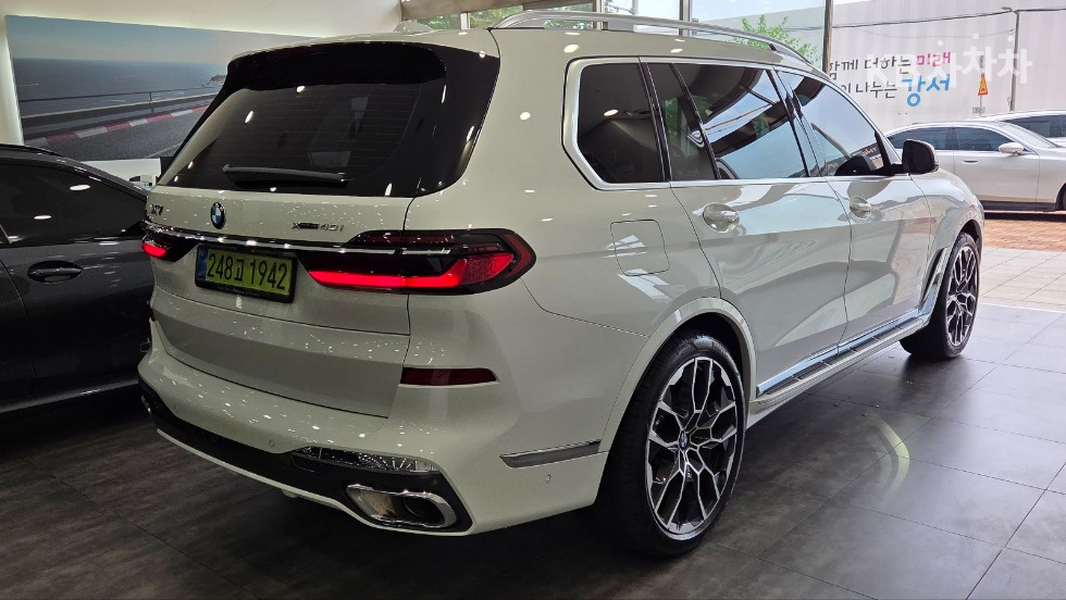BMW X7 — miniaturë 4