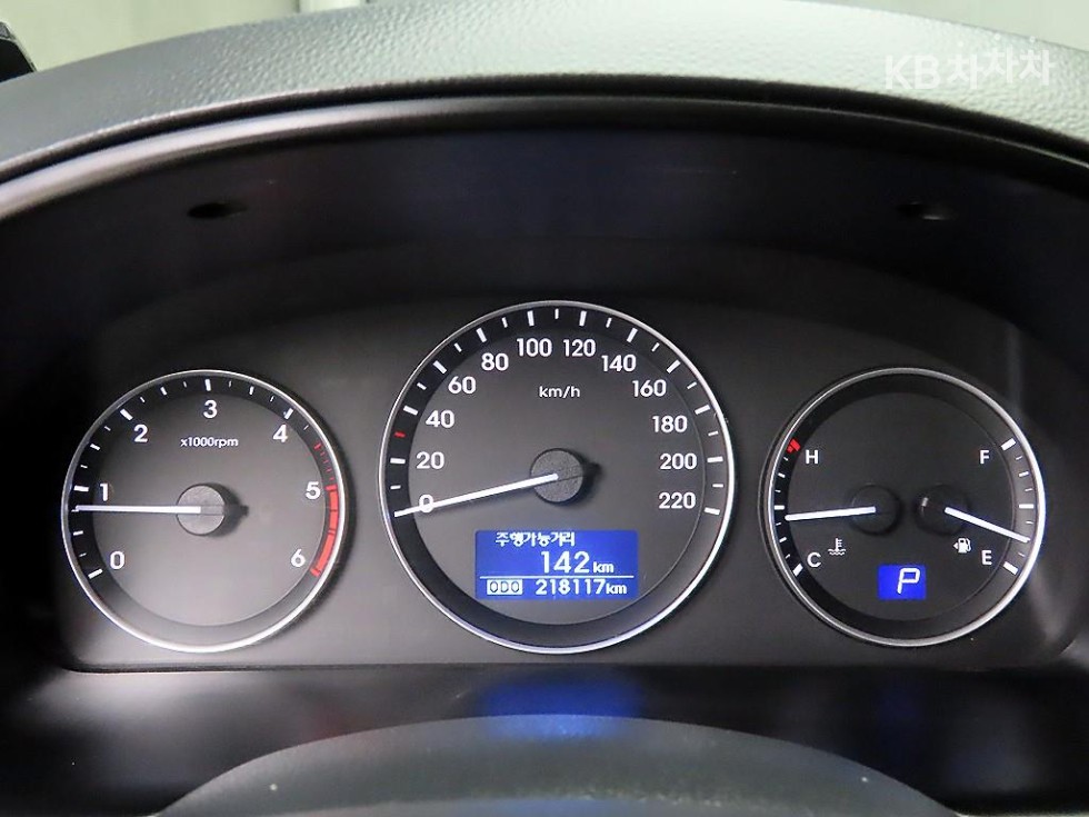 Hyundai Starex — miniaturë 5