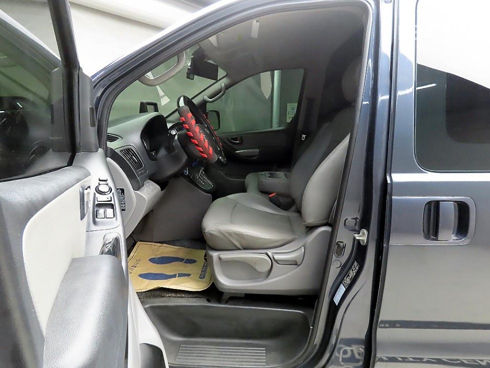 Hyundai Starex — miniaturë 8