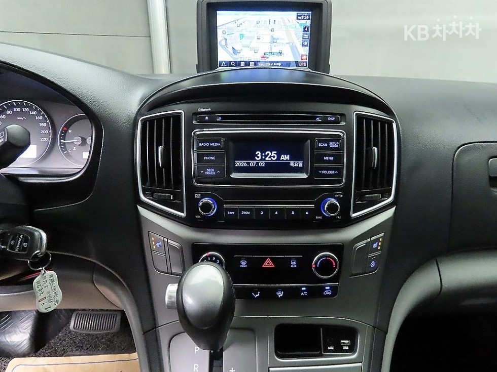 Hyundai Starex — miniaturë 9