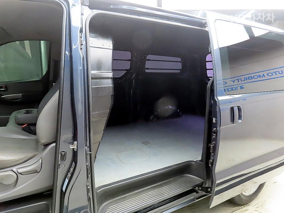 Hyundai Starex — miniaturë 16