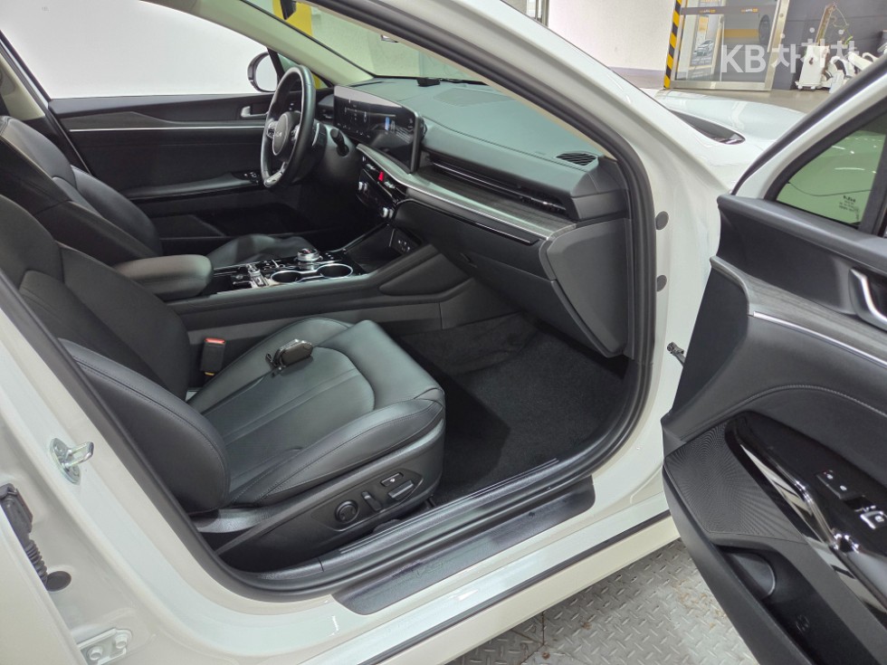 Kia K5 — miniaturë 24