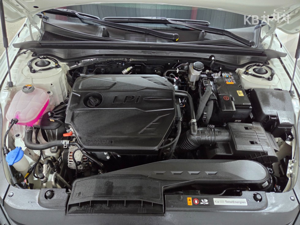 Kia K5 — miniaturë 25