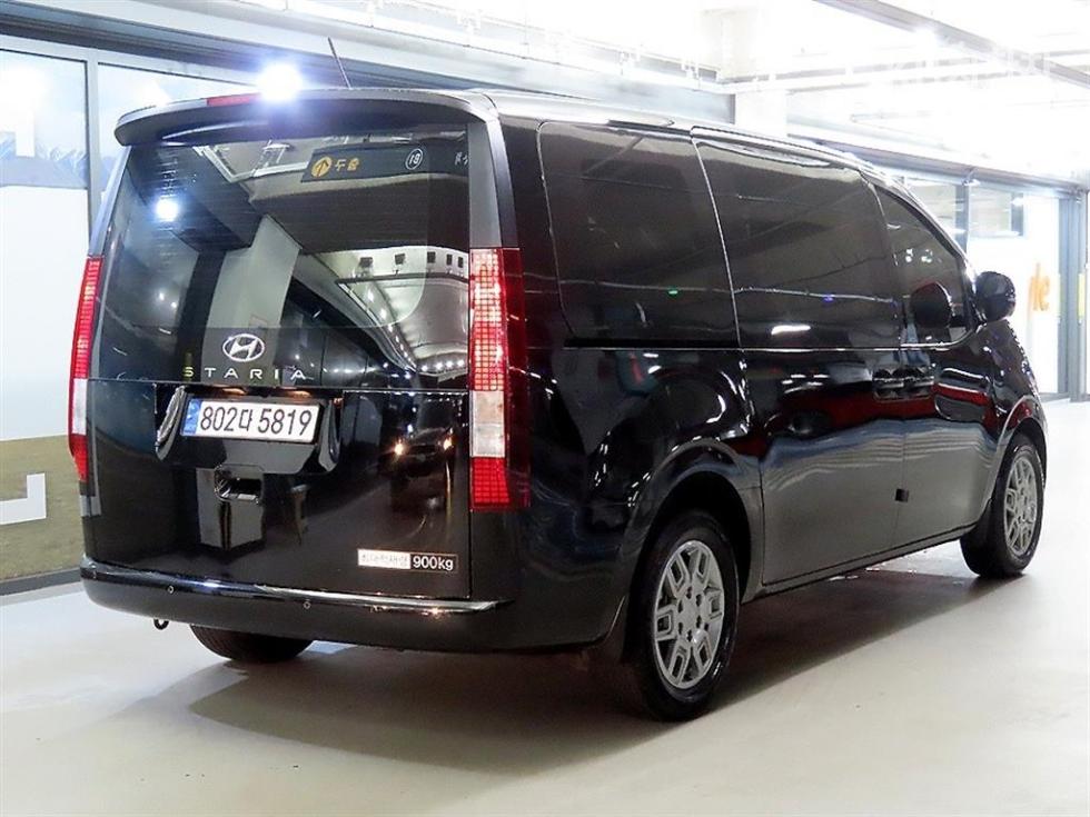 Hyundai Staria — miniaturë 4