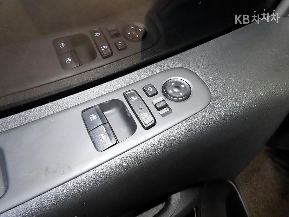 Hyundai Staria — miniaturë 11