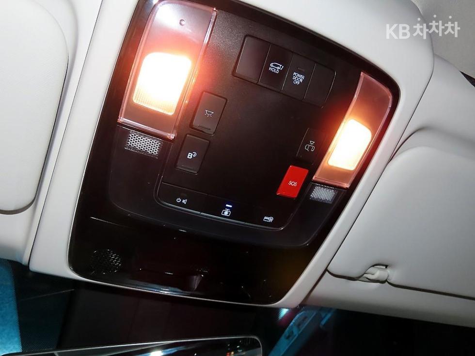 Hyundai Staria — miniaturë 16