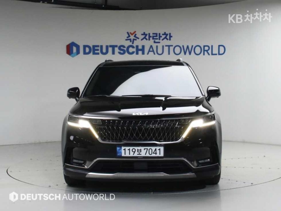 Kia Carnival — miniaturë 3