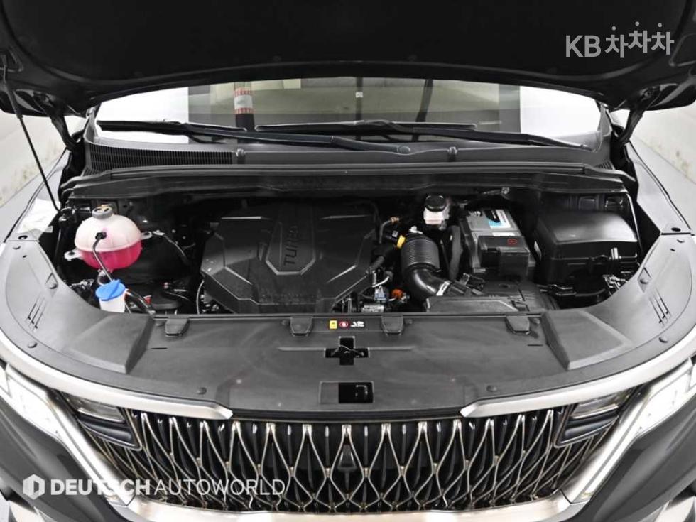 Kia Carnival — miniaturë 6