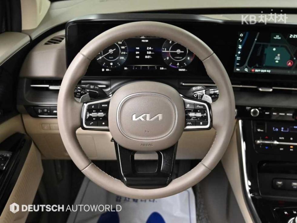 Kia Carnival — miniaturë 13