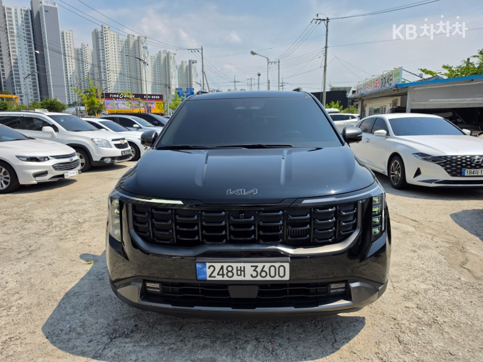 Kia Carnival — miniaturë 2