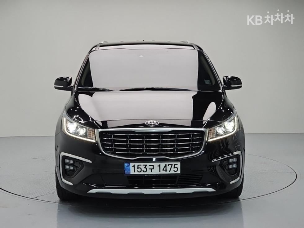 Kia Carnival — miniaturë 2