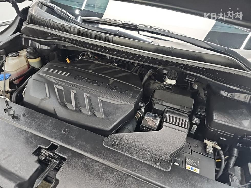 Kia Carnival — miniaturë 5
