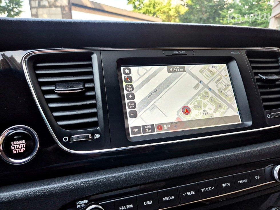 Kia Carnival — miniaturë 17