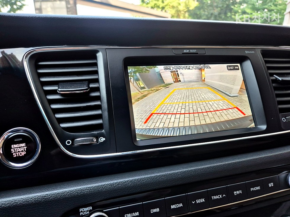 Kia Carnival — miniaturë 18