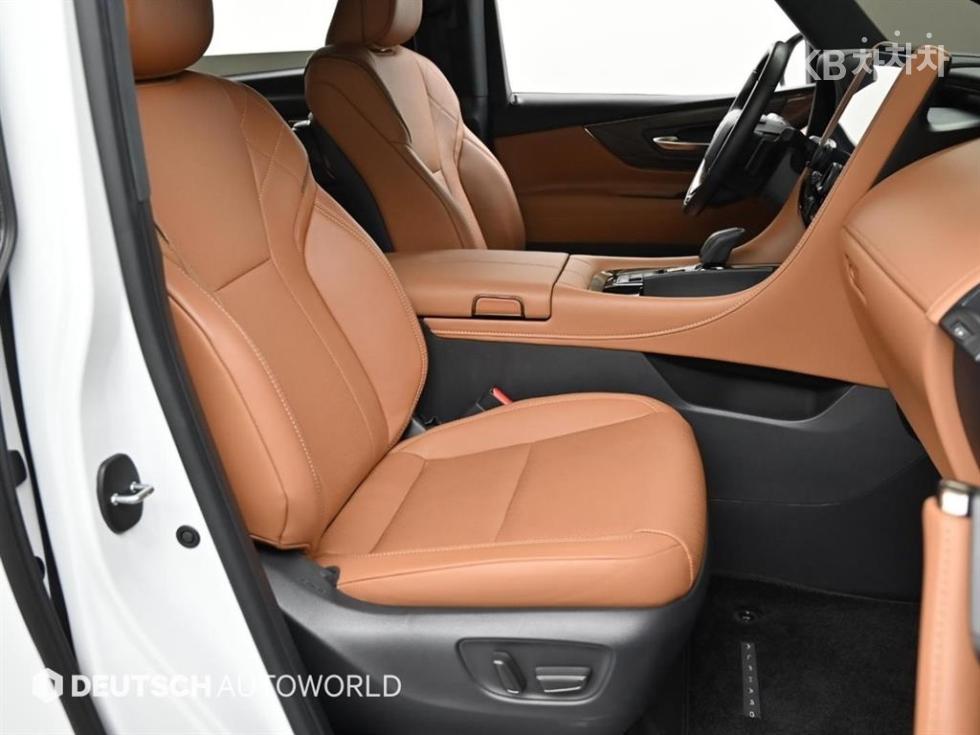 Toyota Alphard — miniaturë 10