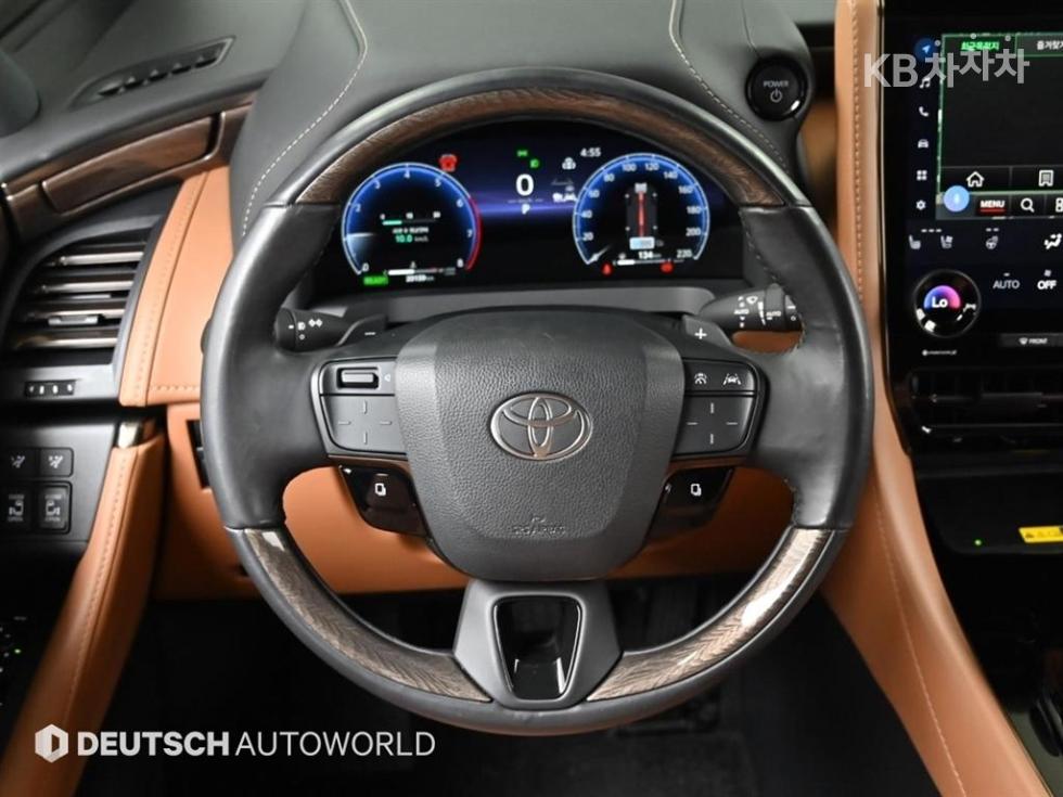 Toyota Alphard — miniaturë 13