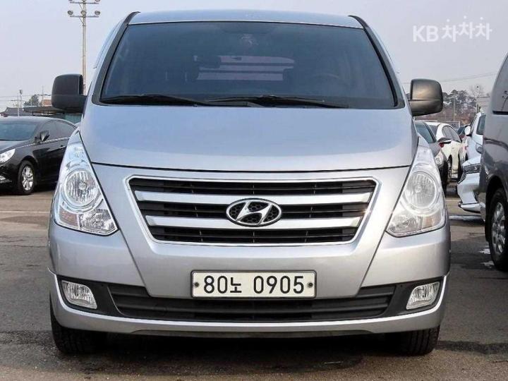 Hyundai Starex 5인승 밴 — foto 1