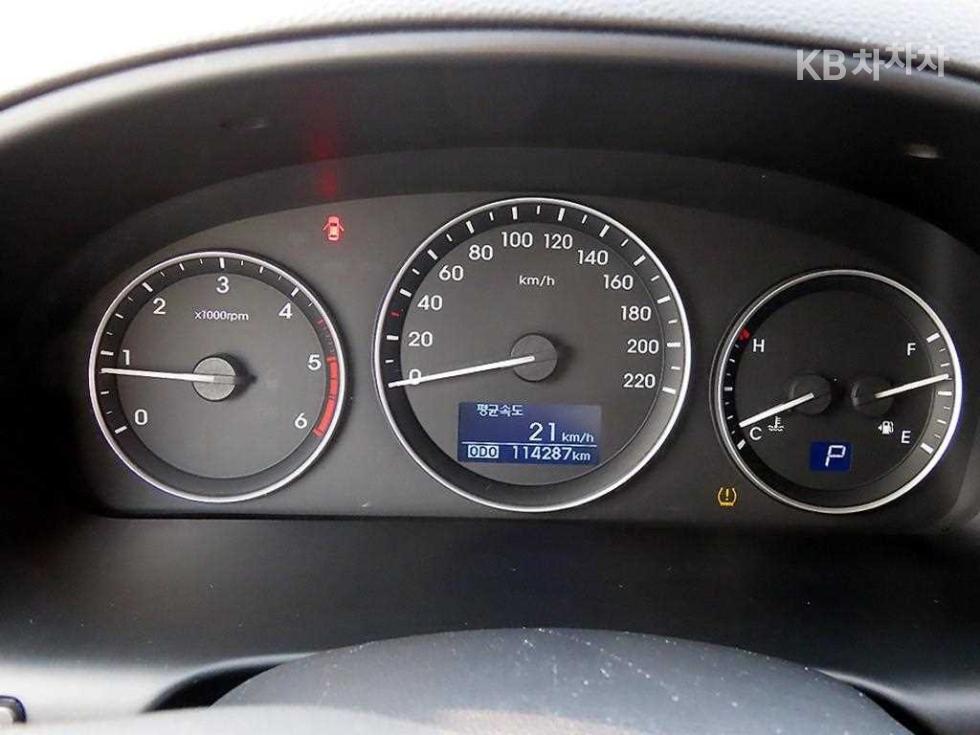Hyundai Starex — miniaturë 8