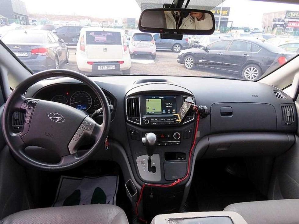 Hyundai Starex — miniaturë 9