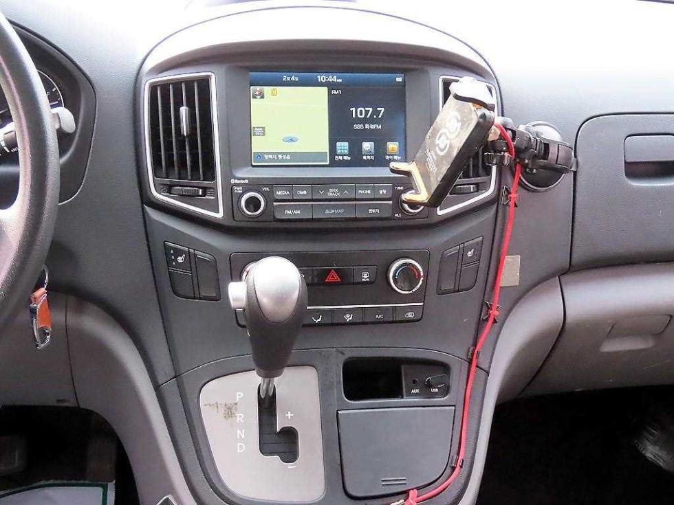 Hyundai Starex — miniaturë 10