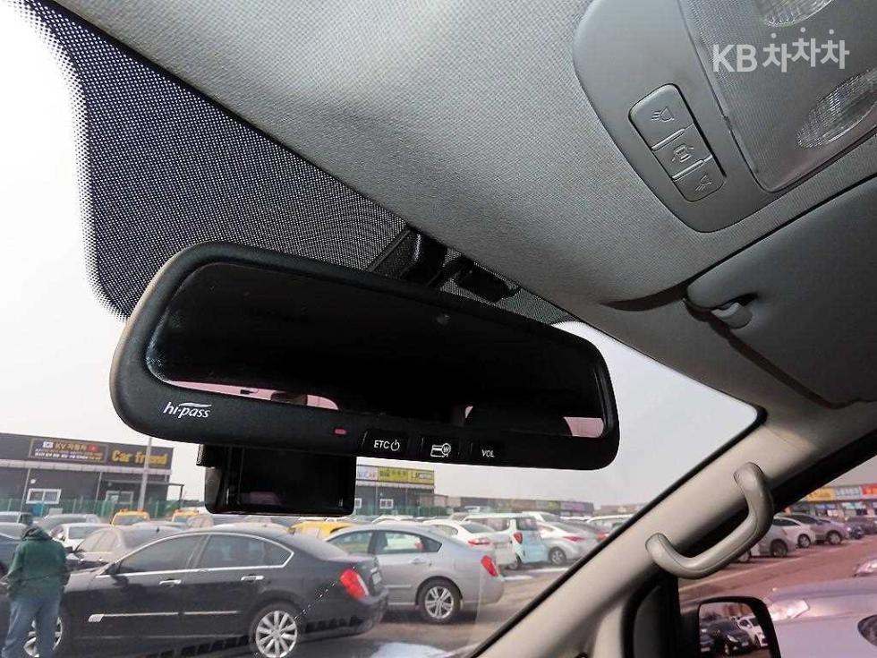 Hyundai Starex — miniaturë 12
