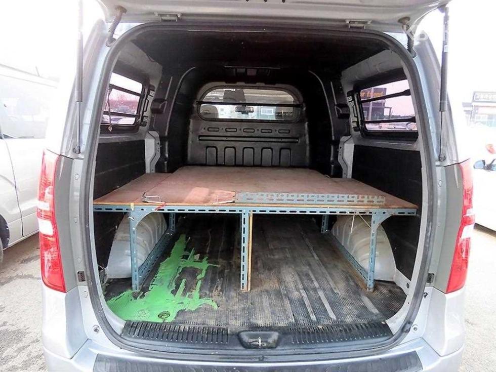 Hyundai Starex — miniaturë 16