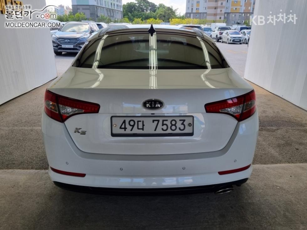 Kia K5 — miniaturë 4