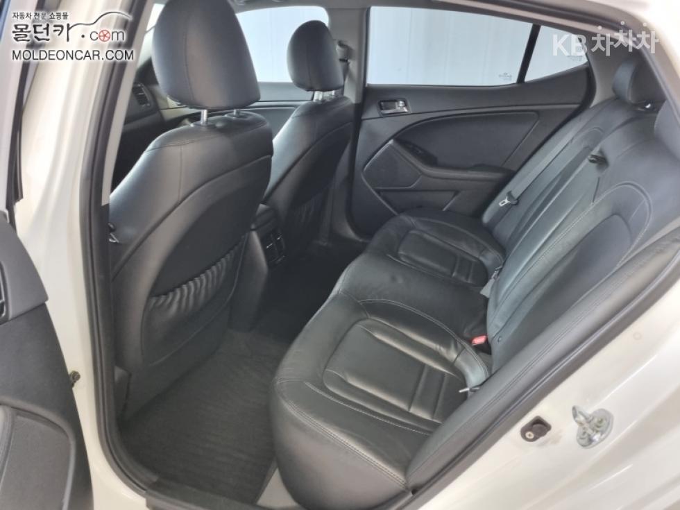 Kia K5 — miniaturë 7