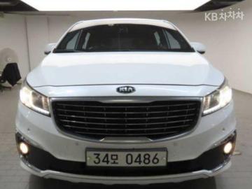 Kia Carnival 9인승 2.2 디젤 — foto 1