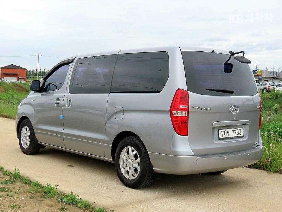 Hyundai Starex — miniaturë 3