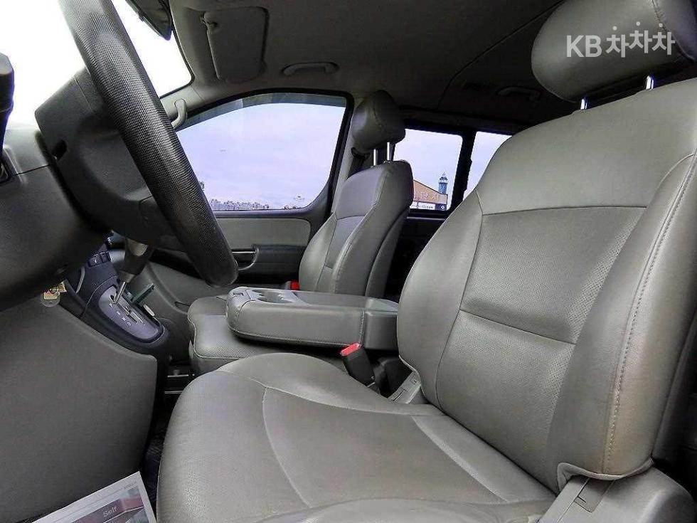 Hyundai Starex — miniaturë 5