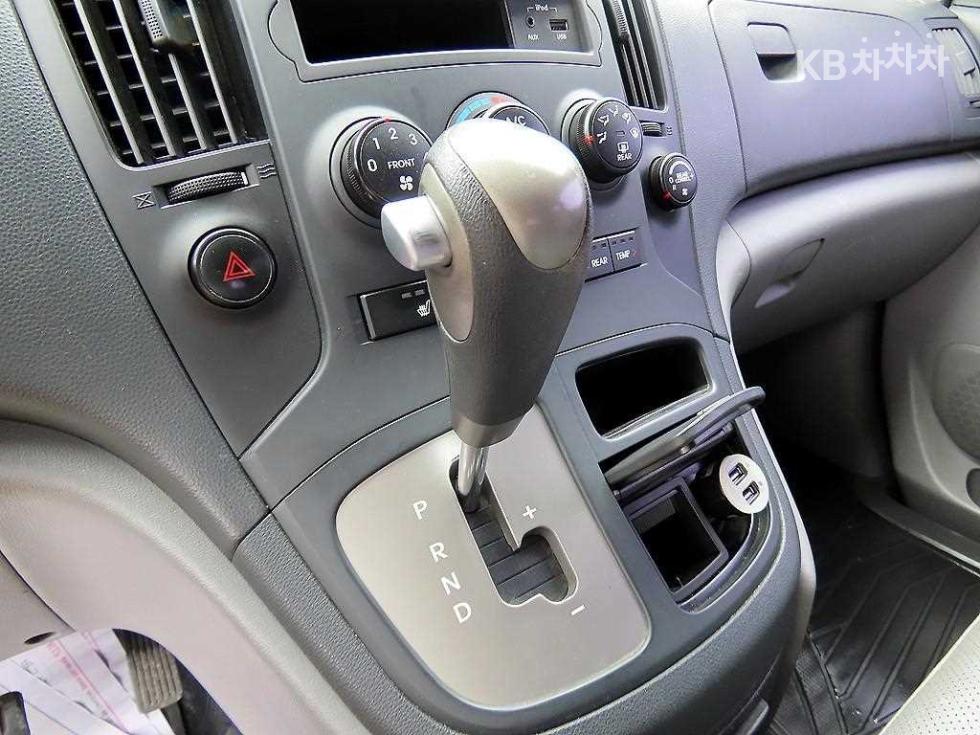 Hyundai Starex — miniaturë 12