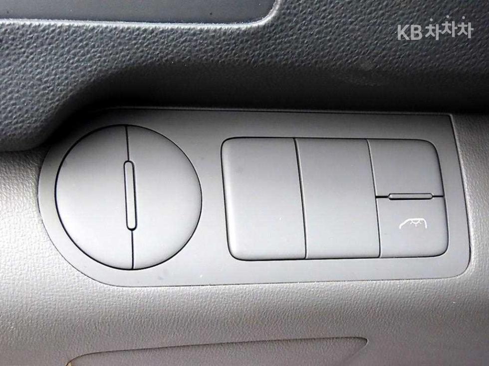 Hyundai Starex — miniaturë 15