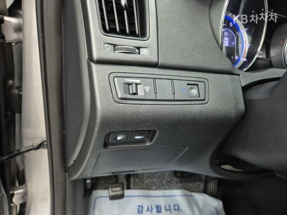 Hyundai Sonata — miniaturë 17